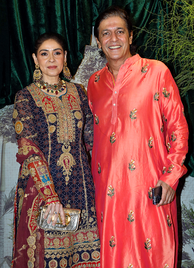 Boney_20Kapoor_20Daughter_20Anshula_20Kapoor_20Wedding_20Reception_20Viral_20Photos__20_2821_29.jpg 21