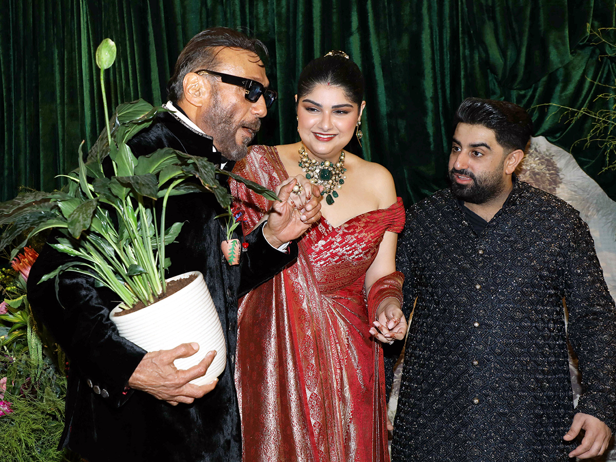 Boney_20Kapoor_20Daughter_20Anshula_20Kapoor_20Wedding_20Reception_20Viral_20Photos__20_2826_29.jpg 26