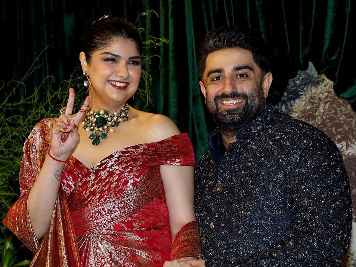 Boney_20Kapoor_20Daughter_20Anshula_20Kapoor_20Wedding_20Reception_20Viral_20Photos__20_282_29.jpg 2