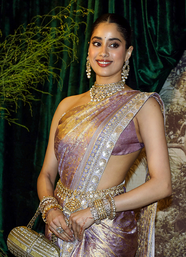 Boney_20Kapoor_20Daughter_20Anshula_20Kapoor_20Wedding_20Reception_20Viral_20Photos__20_285_29.jpg 5