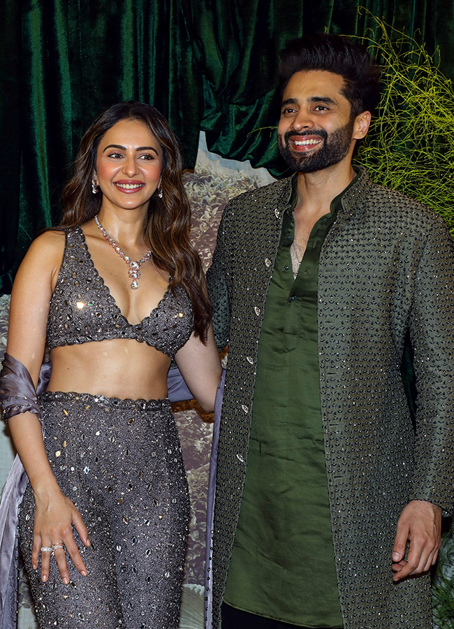 Boney_20Kapoor_20Daughter_20Anshula_20Kapoor_20Wedding_20Reception_20Viral_20Photos__20_286_29.jpg 6