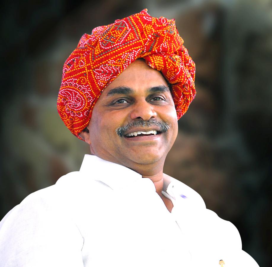 Remembering_20YS_20Rajasekhara_20Reddy_20on_20His_20Birth_20Anniversary_20Photos_20_2815_29.jpg 8
