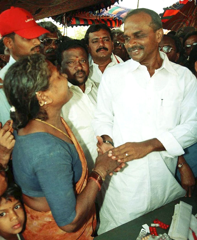 Remembering_20YS_20Rajasekhara_20Reddy_20on_20His_20Birth_20Anniversary_20Photos_20_2819_29.jpg 27