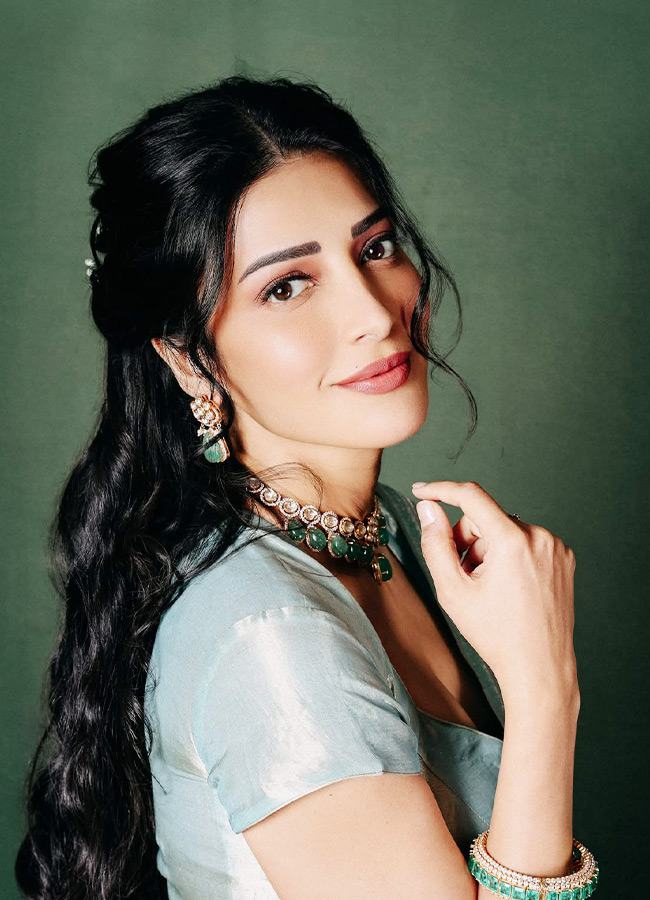 Shruti_20Haasan_20_283_29.jpg 3