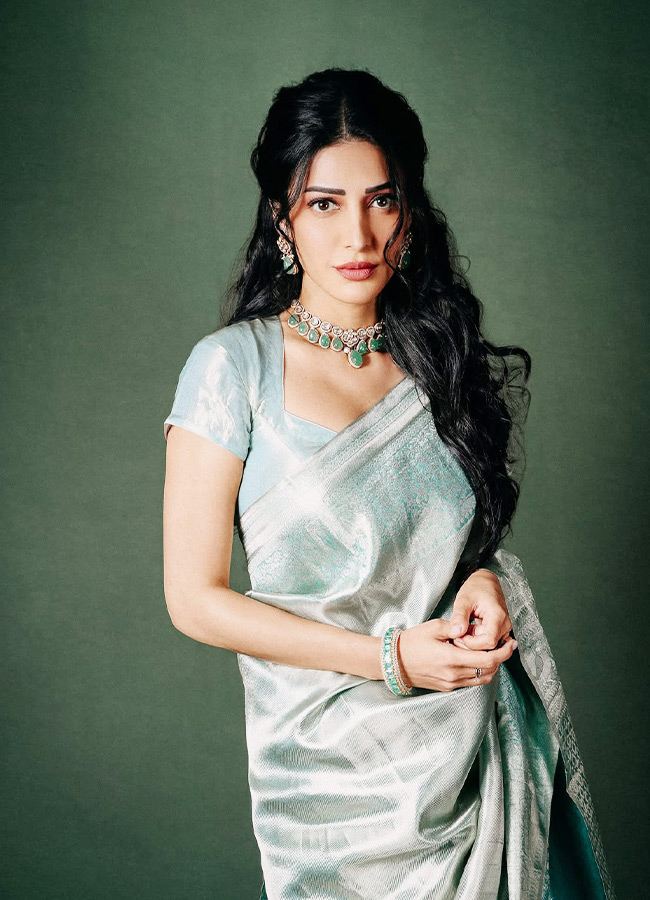 Shruti_20Haasan_20_287_29.jpg 7