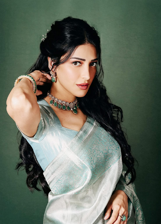 Shruti_20Haasan_20_289_29.jpg 9