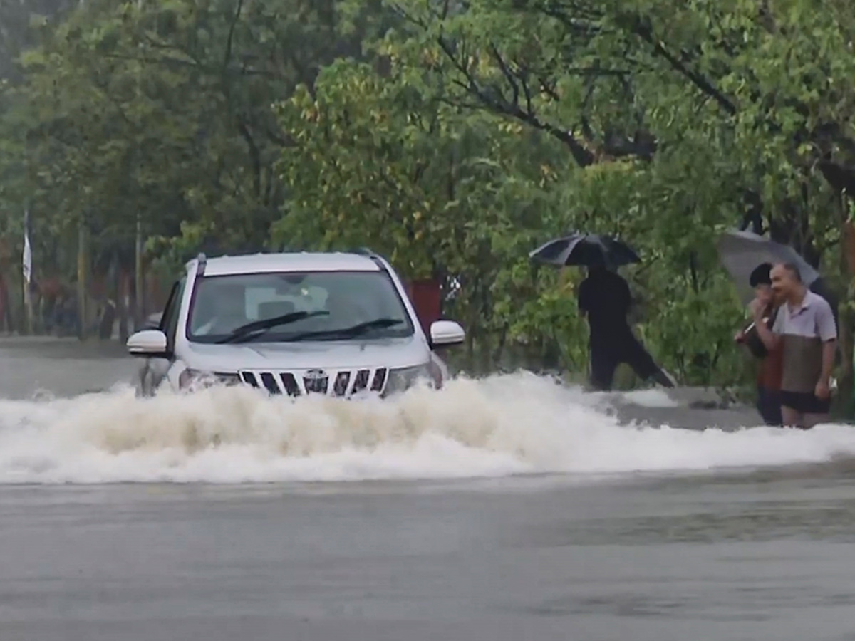 Heavy_20Rains_20in_20Maharashtra_20Viral_20Photos__20_286_29.jpg 6