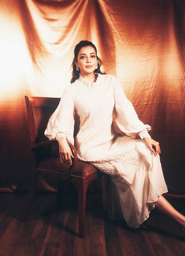 Kajal_20Aggarwal_20_2811_29.jpg 11