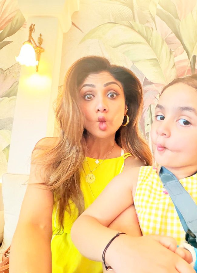 Shilpa_20Shetty_20_289_29.jpg 9