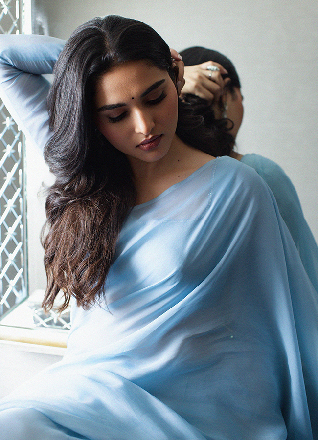 Actress_20Kayadu_20Lohar_20Viral_20Photos__20_2814_29.jpg 14