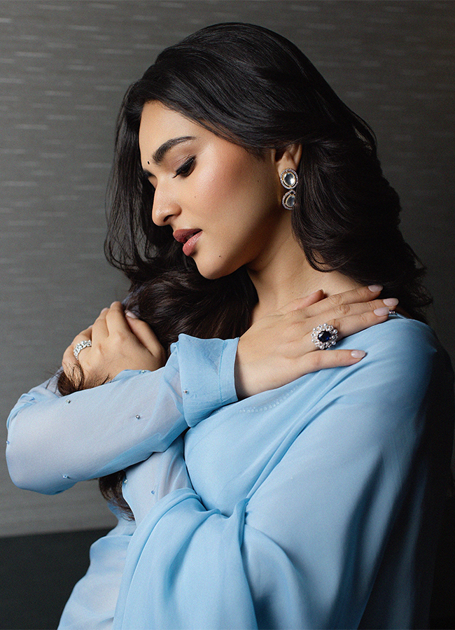 Actress_20Kayadu_20Lohar_20Viral_20Photos__20_287_29.jpg 7