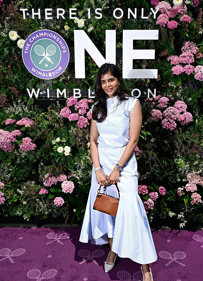 Kalyani_20Priyadarshan_20and_20Sreeleela_20Attend_20Wimbledon_20HD_20Photos__20_2815_29.jpg 15