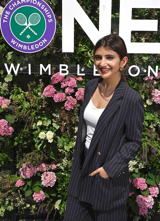 Kalyani_20Priyadarshan_20and_20Sreeleela_20Attend_20Wimbledon_20HD_20Photos__20_2817_29.jpg 17