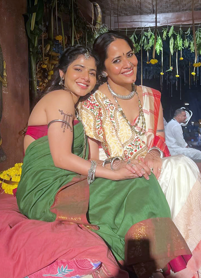 Nagabandham-Movie-Anasuya-Bharadwaj-working-Stills-Photos-_2810_29.jpg 11