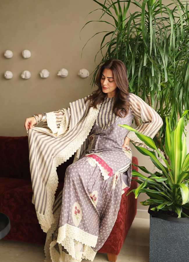 Nisha_20Agarwal_20_2810_29.jpg 10