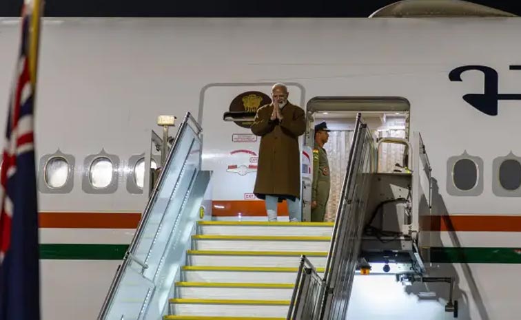 Pm-Modi-Reaches-Auckland-On.jpg