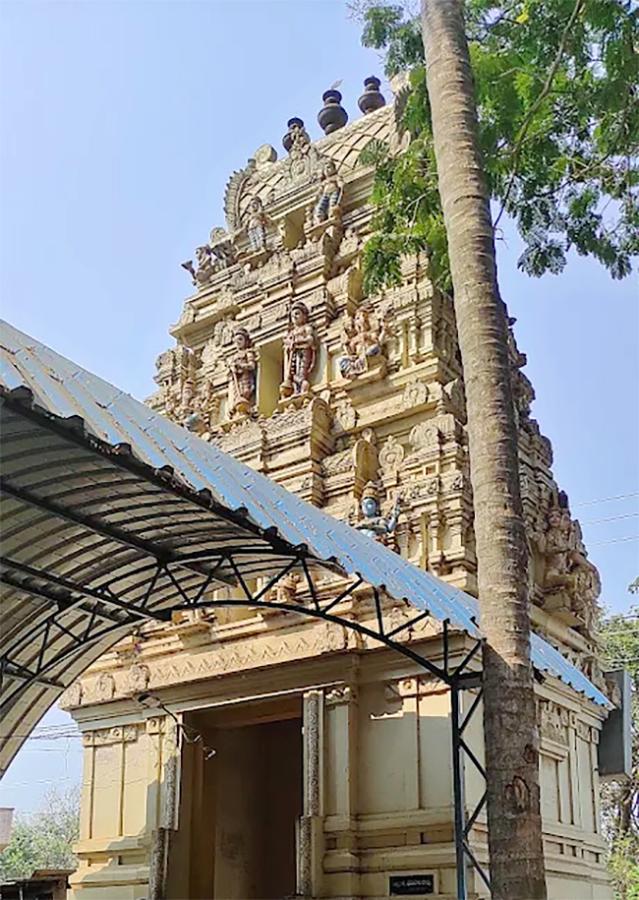 Sri_20Lakshmi_20Ganapati_20Temple_20in_20Bikkavolu_20of_20East_20Godavari__20_2814_29_0.jpg 13