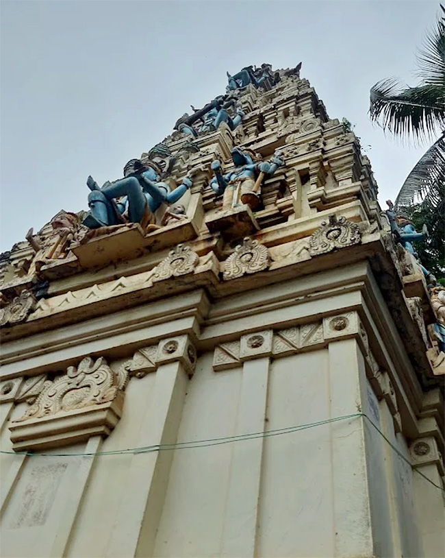 Sri_20Lakshmi_20Ganapati_20Temple_20in_20Bikkavolu_20of_20East_20Godavari__20_2818_29.jpg 18