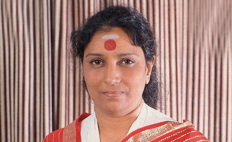 Legendary_20playback_20singer_20S_20Janaki_20passed_20away_20Photos_20_283_29_0.jpg 7