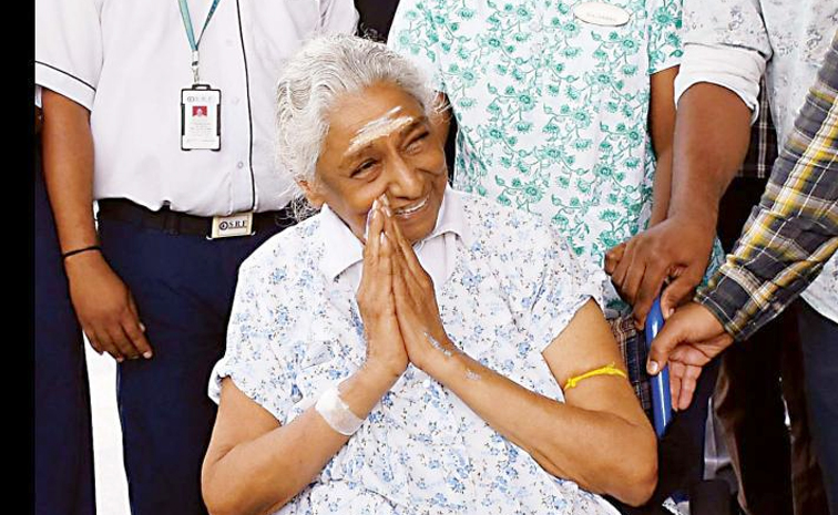 Legendary_20playback_20singer_20S_20Janaki_20passed_20away_20Photos_20_285_29.jpg 3