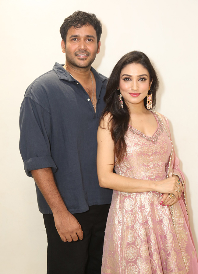 MRP_20Movie_20Pre_20Release_20HD_20Photos__20_2810_29.jpg 10