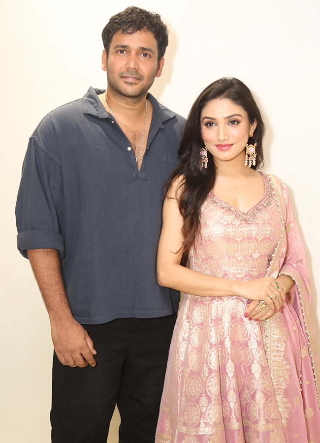 MRP_20Movie_20Pre_20Release_20HD_20Photos__20_2811_29.jpg 11