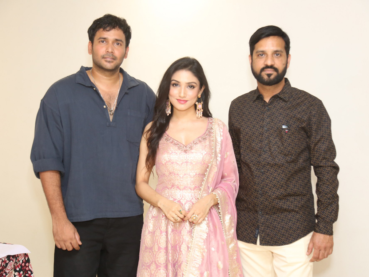 MRP_20Movie_20Pre_20Release_20HD_20Photos__20_283_29.jpg 3