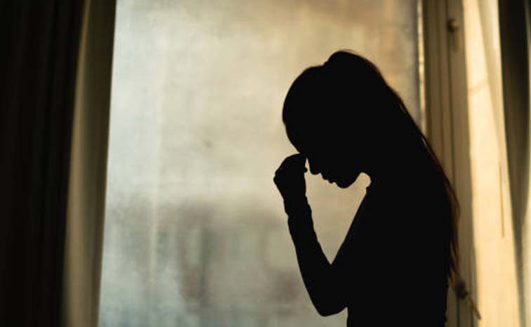 Woman_20Sad_20image.jpg