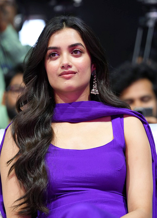 Bhagyashri_20Borse_20_287_29.jpg 7