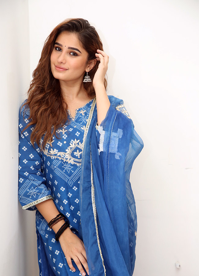 Rasha_20Thadani_20_288_29.jpg 8