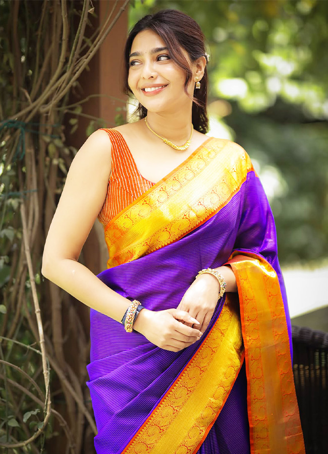 Aishwarya_20Lekshmi_20_284_29.jpg 4