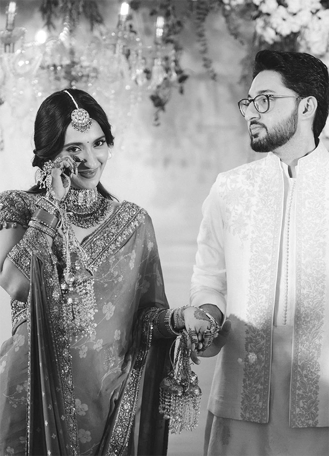 Akanksha_20Ranjan_20And_20Sharan_20Sharma_20Wedding_20Viral_20Photos__20_284_29.jpg 4