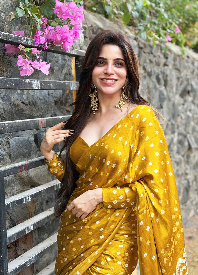 Divyabharathi_20_2810_29.jpg 10