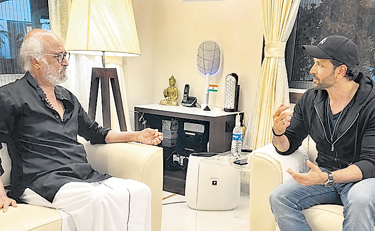 Rajinikanth-and-hrithickRos.jpg