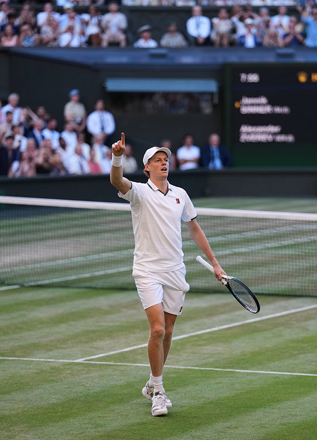 Wimbledon_20Tennis_20Championships_20Jannik_20Sinner_20celebrates_20trophy_20winning__20_2819_29.jpg 19