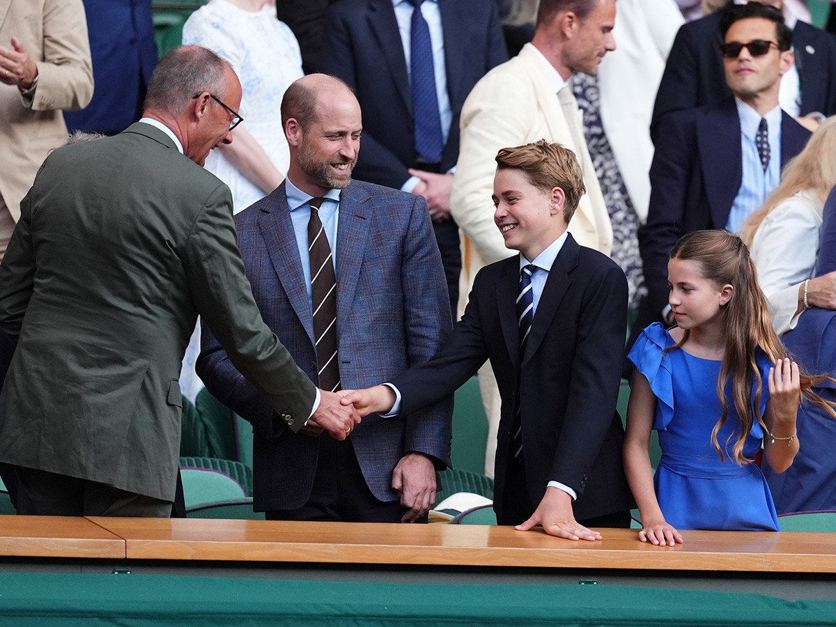 Wimbledon_20Tennis_20Championships_20Jannik_20Sinner_20celebrates_20trophy_20winning__20_284_29.jpg 4