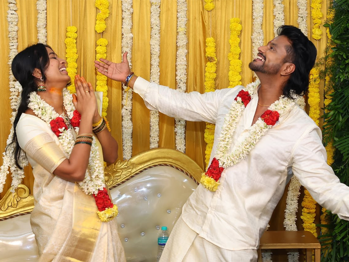 Actress_20Brigida_20Saga_20Engaged_20With_20Actor_20Anand_20Ram_20Viral_20Photos__20_2812_29.jpg 12