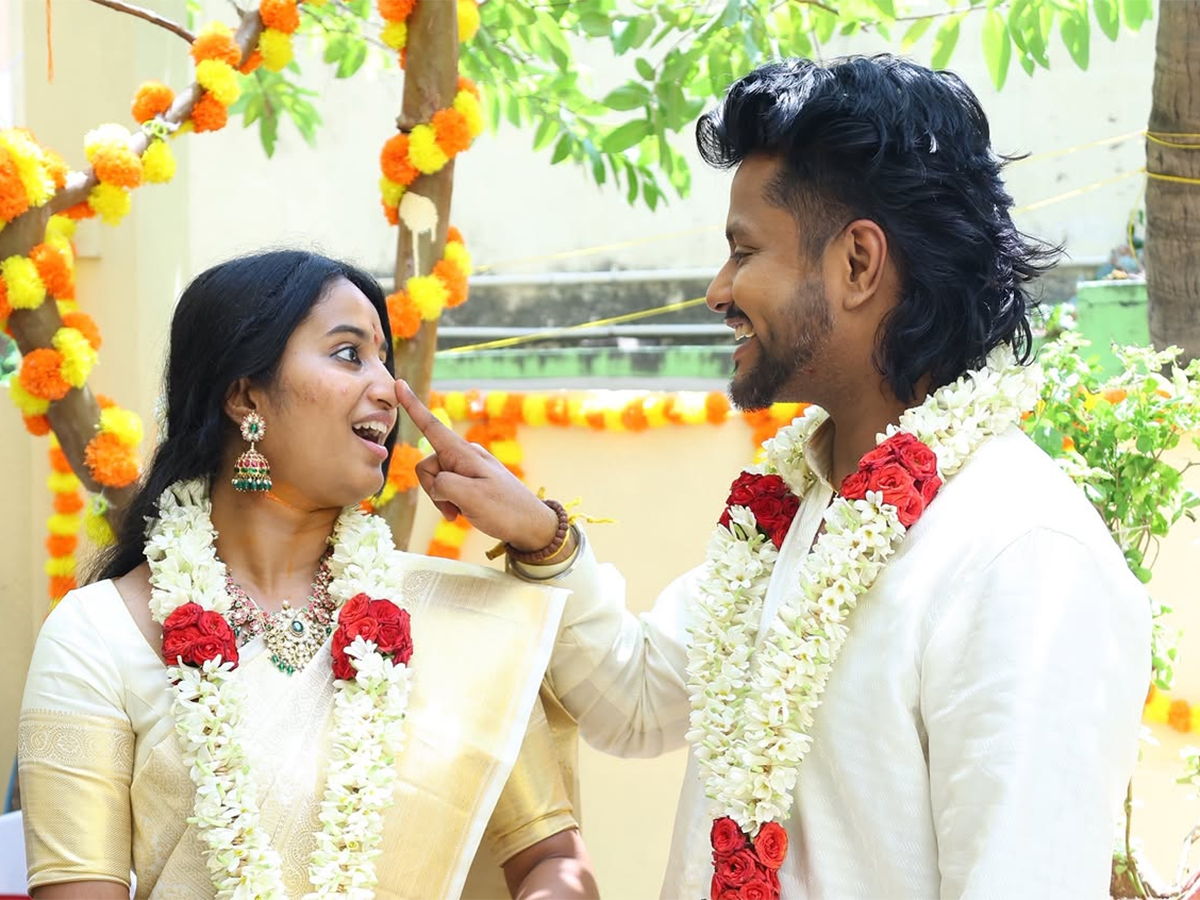 Actress_20Brigida_20Saga_20Engaged_20With_20Actor_20Anand_20Ram_20Viral_20Photos__20_284_29.jpg 4