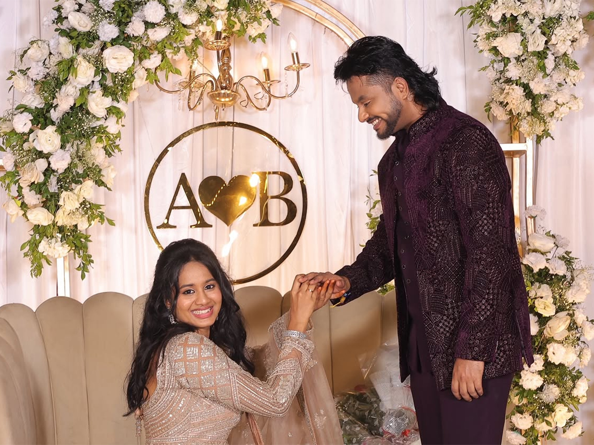 Actress_20Brigida_20Saga_20Engaged_20With_20Actor_20Anand_20Ram_20Viral_20Photos__20_285_29.jpg 5