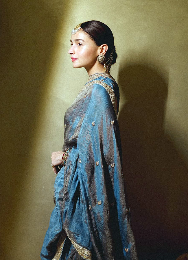 Alia_20Bhatt_20_287_29.jpg 7