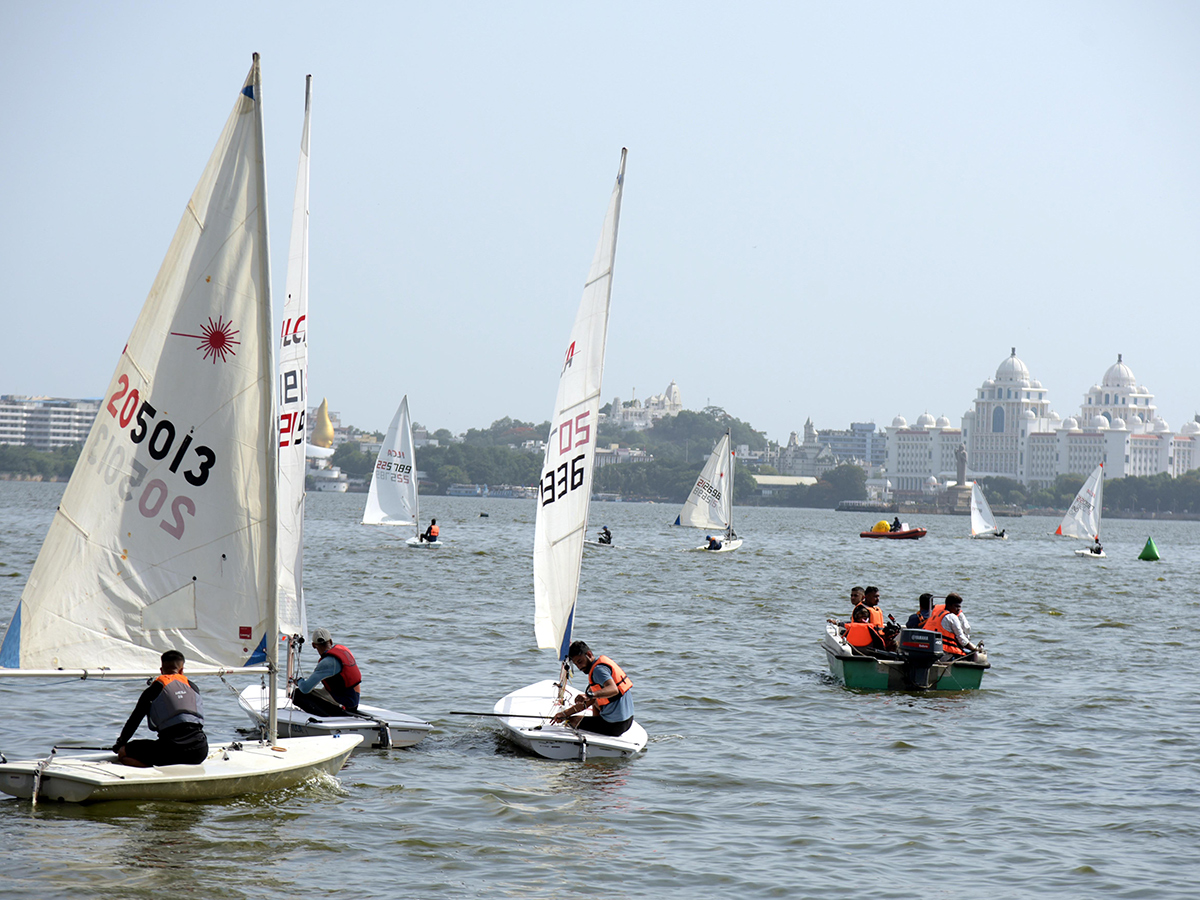 Hyderabad_20Sailing_20Week_202026_20Photos_20In_20Hussain_20Sagar__20_2815_29.jpg 15