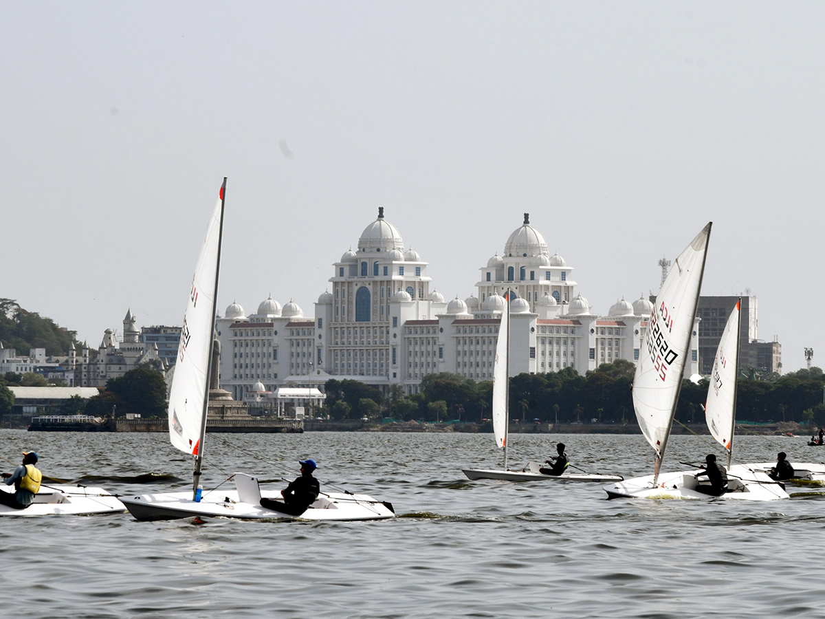 Hyderabad_20Sailing_20Week_202026_20Photos_20In_20Hussain_20Sagar__20_2821_29.jpg 21