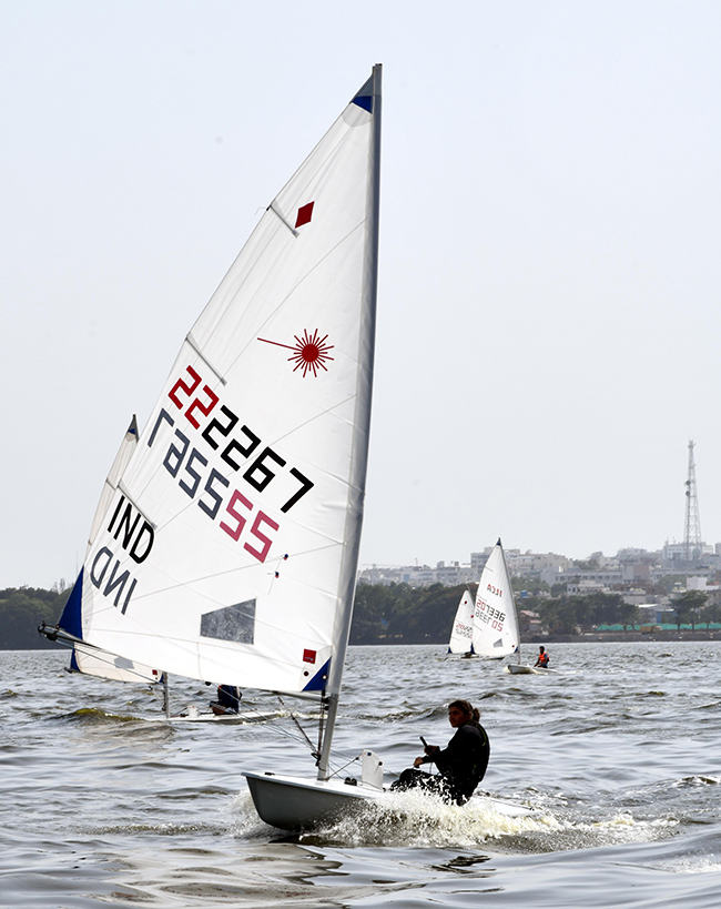 Hyderabad_20Sailing_20Week_202026_20Photos_20In_20Hussain_20Sagar__20_2823_29.jpg 23