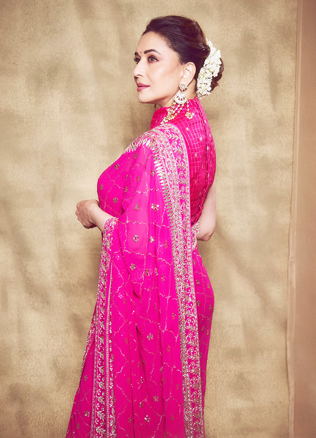 Madhuri_20Dixit_20_287_29.jpg 7
