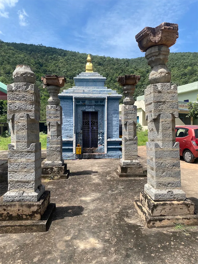 Sri_20Nemali_20Gundla_20Ranganayakaswamy_20Temple_20HD_20Photos__20_2818_29.jpg 18