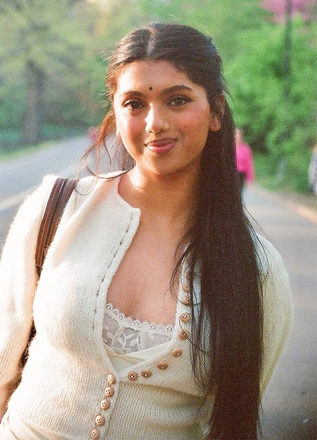 Tollywood_20Child_20Artist_20Avantika_20Vandanapu_20In_20Hollywood_2C_20Photos_20Gallery_20Goes_20Viral__20_2813_29.jpg 13