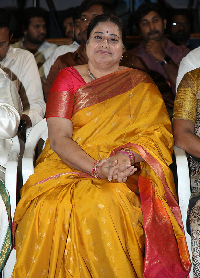 Venkatramaiah_20Gari_20Taluka_20Pre_20Release_20Event_20HD_20Photos__20_2814_29.jpg 14