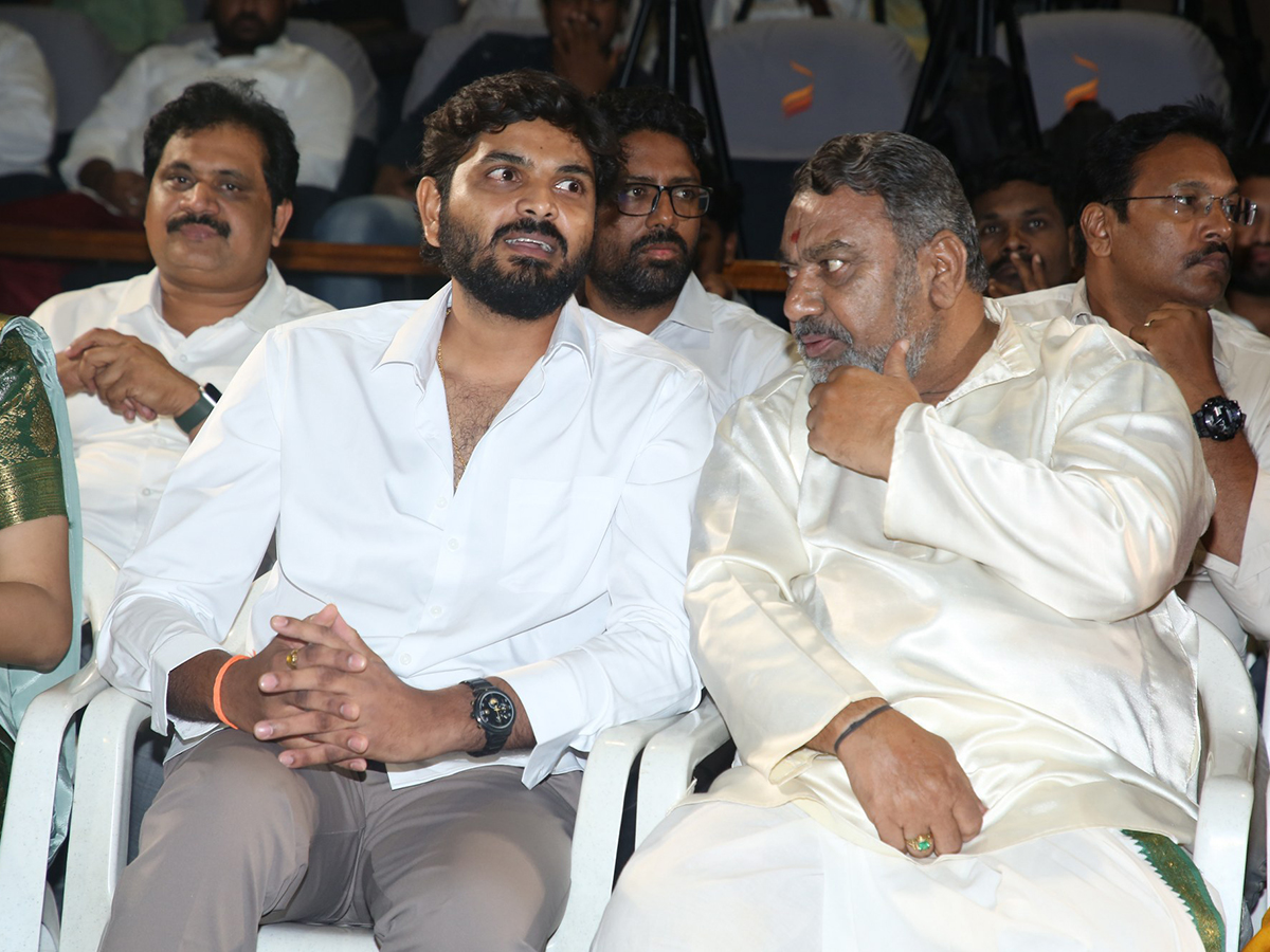 Venkatramaiah_20Gari_20Taluka_20Pre_20Release_20Event_20HD_20Photos__20_2819_29.jpg 19
