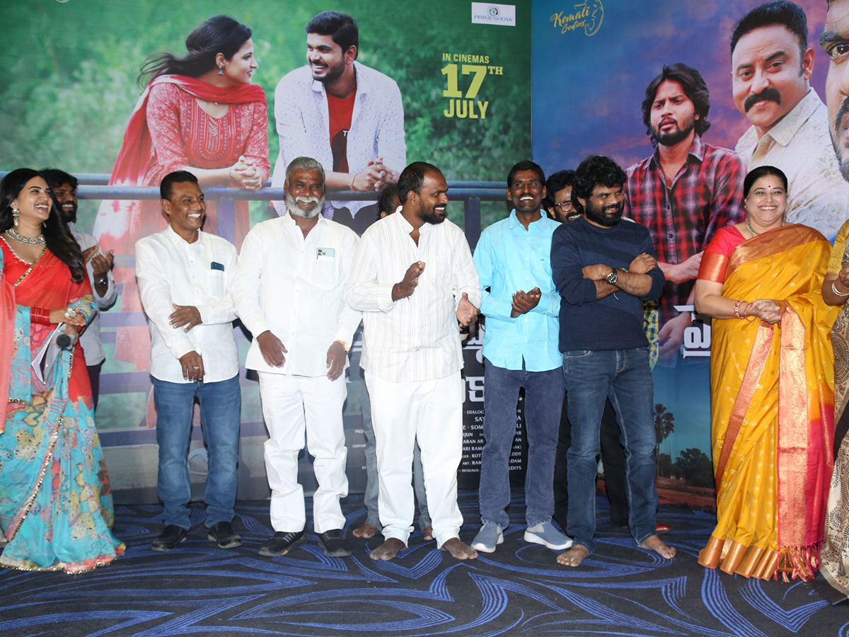 Venkatramaiah_20Gari_20Taluka_20Pre_20Release_20Event_20HD_20Photos__20_287_29.jpg 7