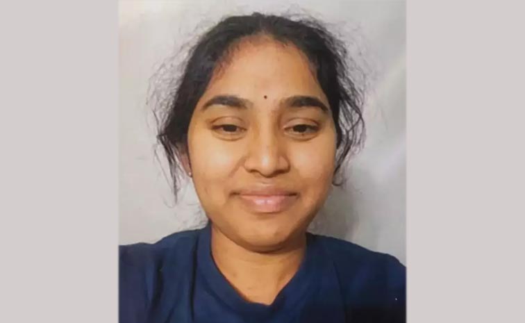 Andhra-Woman-Death-In-Road-.jpg